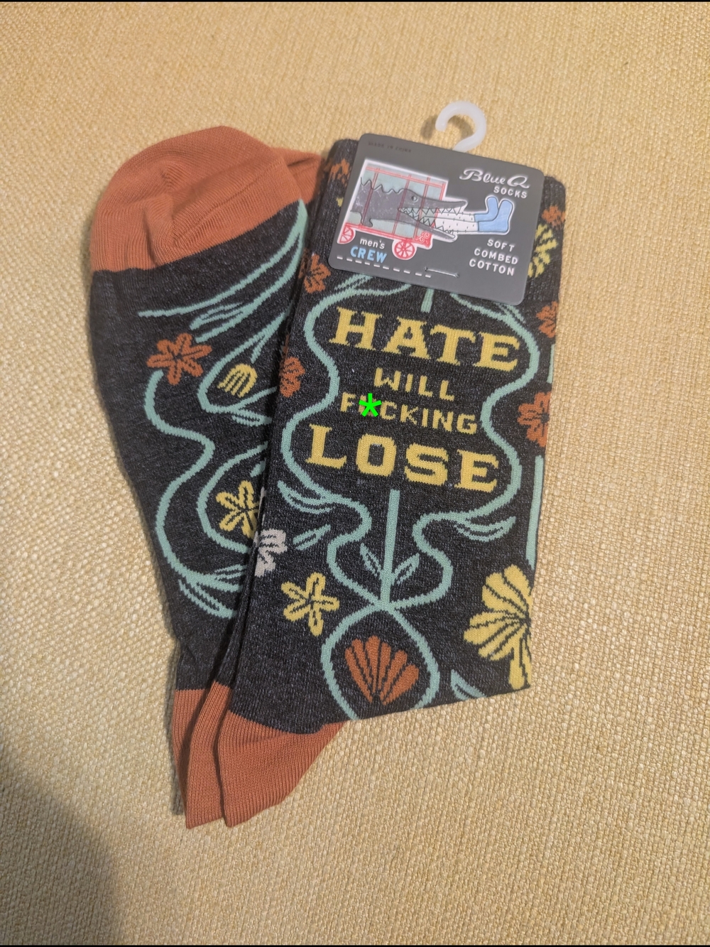 Blue Q NWT Men’s Crew Socks - Gray W/ Floral; "Hate Will F*cking Lose" Slogan